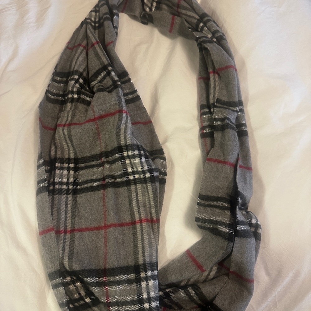 Gray Plaid Scarf